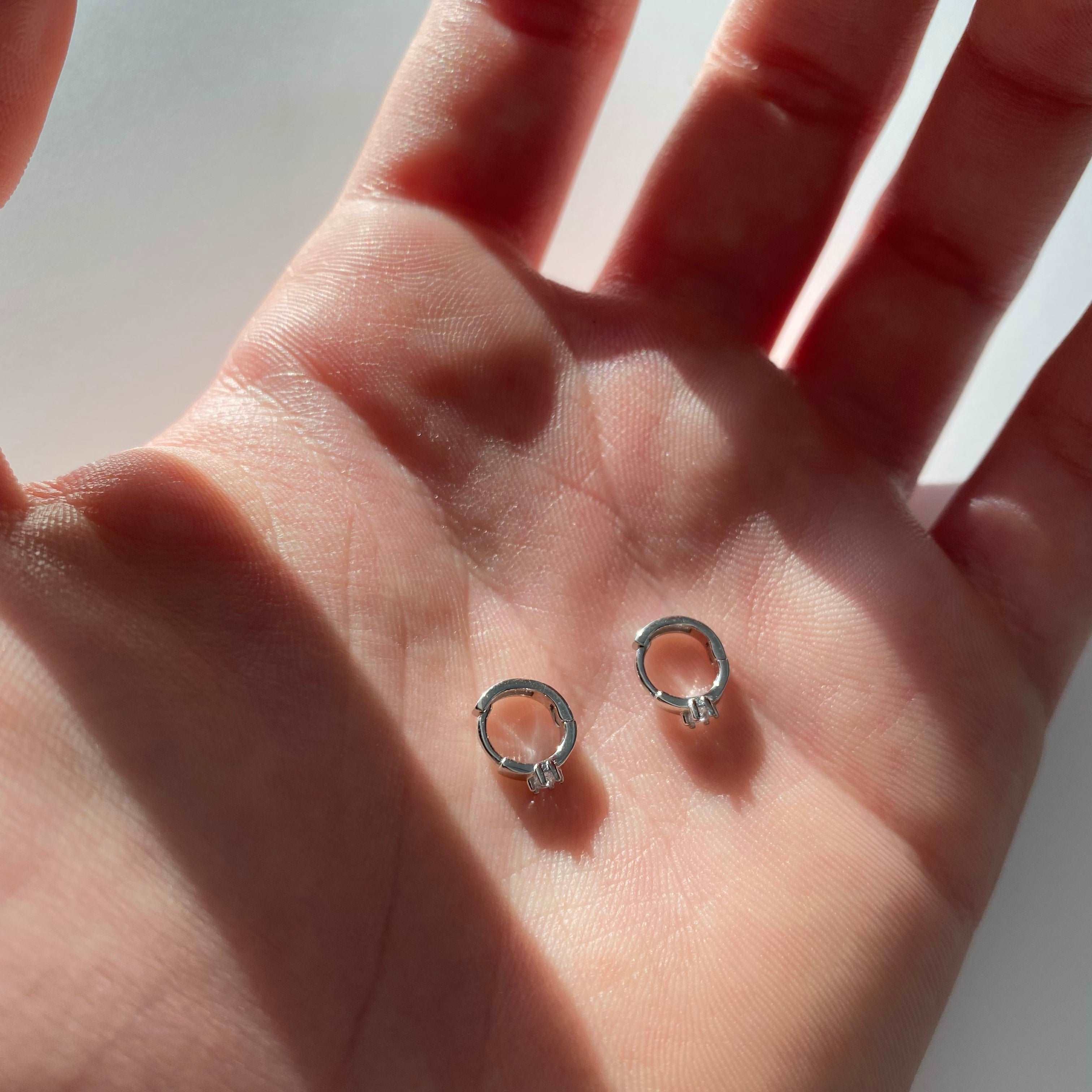 Ava Cartilage Earring