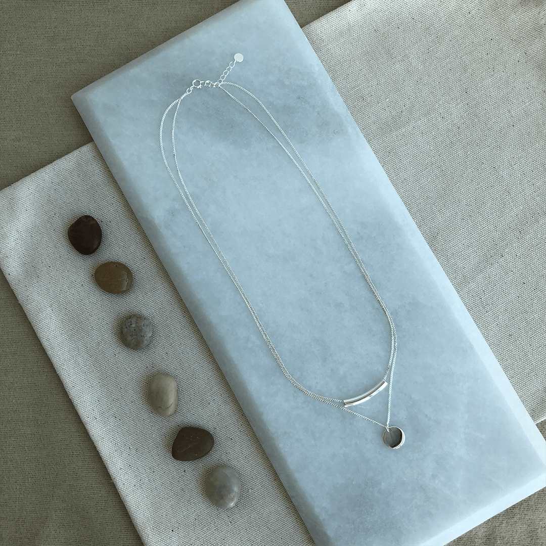 sterling silver bar & circle necklace